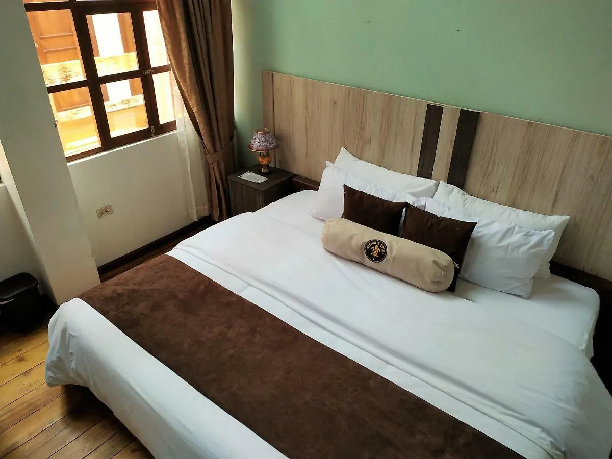 Aleida'S Hostal Puembo